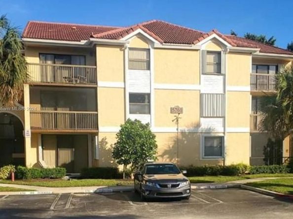 5761 Riverside Dr 303B4, Coral Springs FL 33067