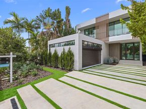 4534 Sheridan Ave, Miami Beach FL 33140