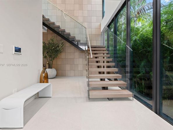 4534 Sheridan Ave, Miami Beach FL 33140