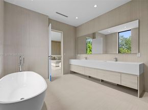 4534 Sheridan Ave, Miami Beach FL 33140