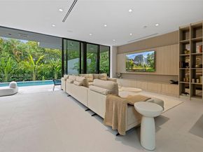 4534 Sheridan Ave, Miami Beach FL 33140