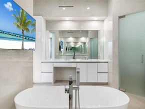 2800 NE 40th St, Fort Lauderdale FL 33308