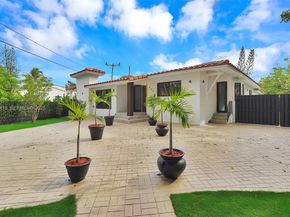 998 SW 11th St, Miami FL 33129