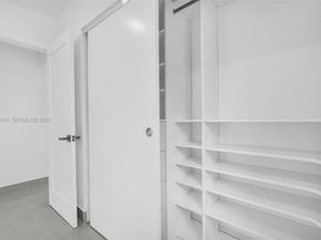 998 SW 11th St, Miami FL 33129