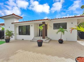 998 SW 11th St, Miami FL 33129