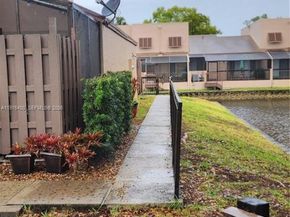 12305 NW 11 12305, Pembroke Pines FL 33026