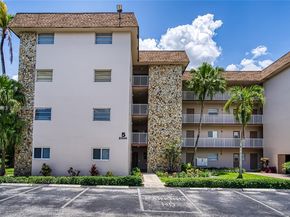 2500 SW 81st Ave 402, Davie FL 33324