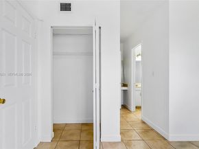 2500 SW 81st Ave 402, Davie FL 33324