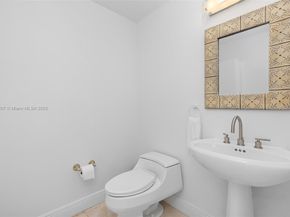 650 West Ave PH12, Miami Beach FL 33139