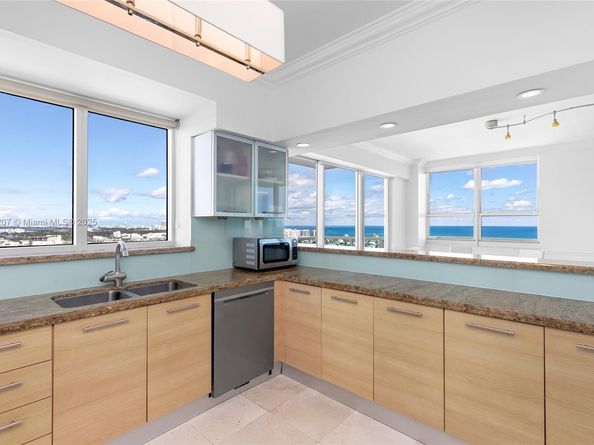 650 West Ave PH12, Miami Beach FL 33139