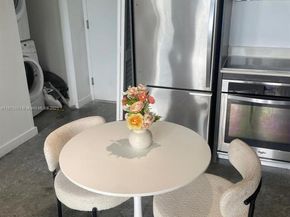 151 SE 1st St 2807, Miami FL 33131