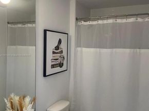 151 SE 1st St 2807, Miami FL 33131