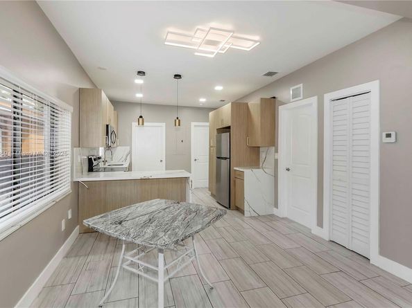 1545 NW 53rd St, Miami FL 33142