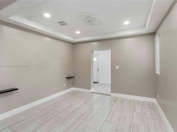 1545 NW 53rd St, Miami FL 33142