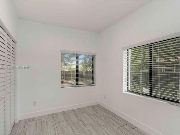 1545 NW 53rd St, Miami FL 33142