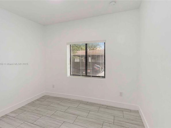 1545 NW 53rd St, Miami FL 33142