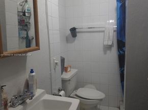 9021 SW 30th Ter, Miami FL 33165