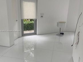 1000 N Shore Dr, Miami Beach FL 33141