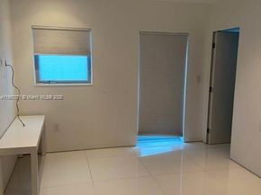 1000 N Shore Dr, Miami Beach FL 33141