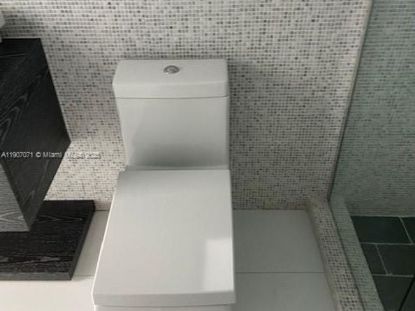 1000 N Shore Dr, Miami Beach FL 33141