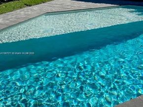 1000 N Shore Dr, Miami Beach FL 33141