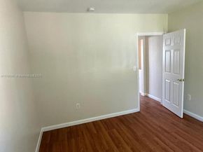 228 NW 84th St 228, Miami FL 33150