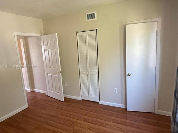 228 NW 84th St 228, Miami FL 33150