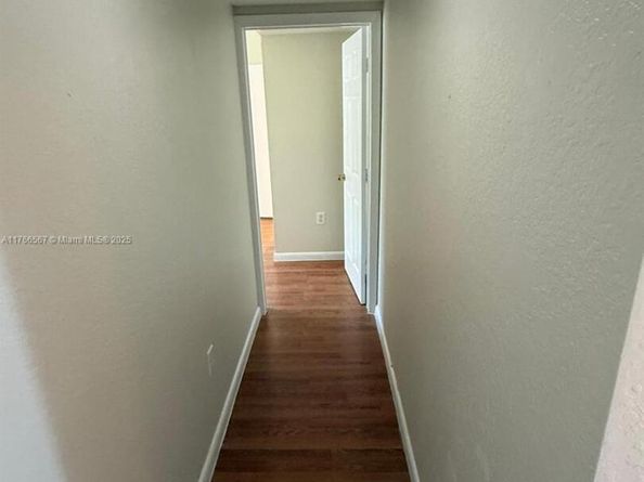 228 NW 84th St 228, Miami FL 33150