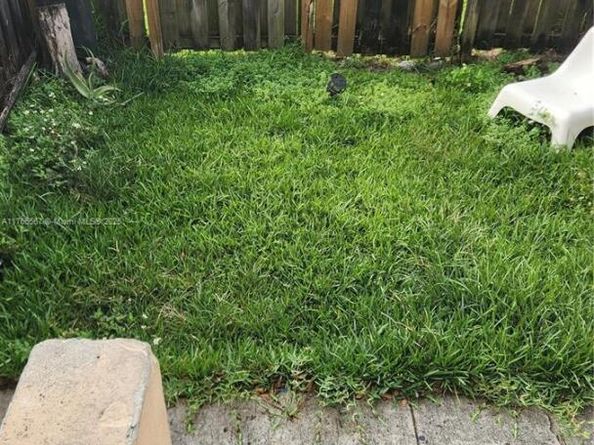 228 NW 84th St 228, Miami FL 33150