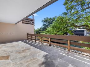 120 SW 96th Ter 204, Plantation FL 33324