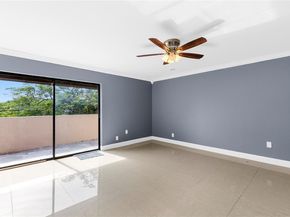 120 SW 96th Ter 204, Plantation FL 33324