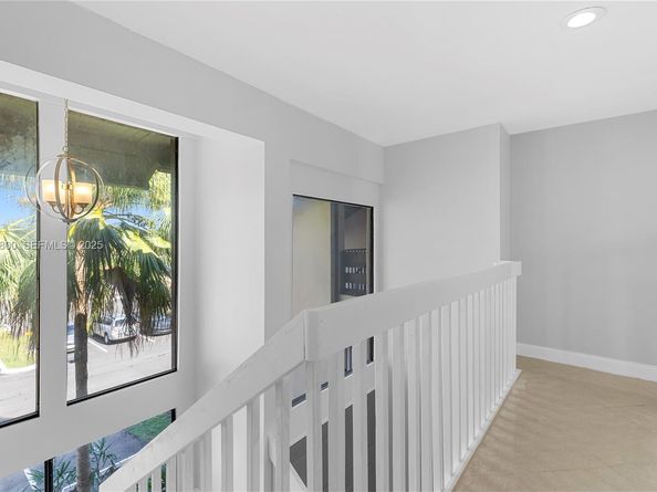 120 SW 96th Ter 204, Plantation FL 33324