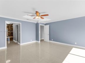 120 SW 96th Ter 204, Plantation FL 33324