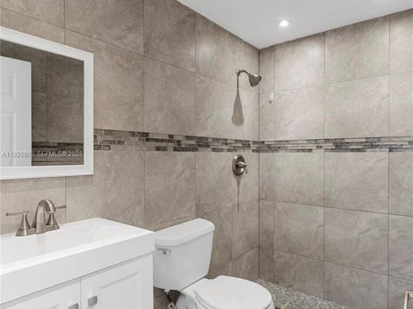 120 SW 96th Ter 204, Plantation FL 33324