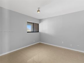 120 SW 96th Ter 204, Plantation FL 33324