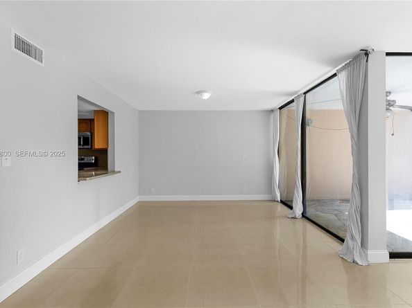 120 SW 96th Ter 204, Plantation FL 33324