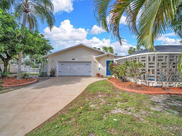 2649 Scott St, Hollywood FL 33020