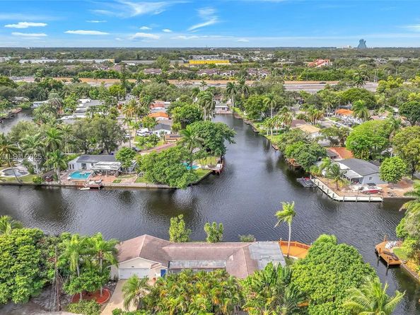 2649 Scott St, Hollywood FL 33020