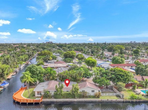 2649 Scott St, Hollywood FL 33020