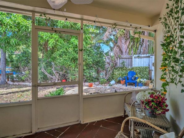 2649 Scott St, Hollywood FL 33020