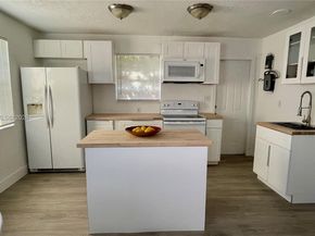 2433 NW 20th St, Fort Lauderdale FL 33311