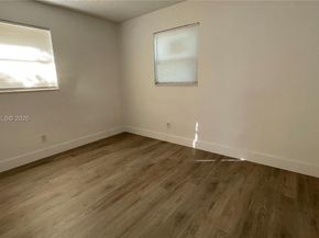 2433 NW 20th St, Fort Lauderdale FL 33311