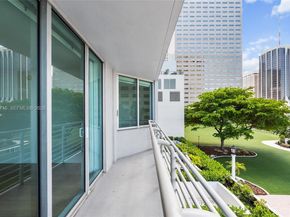 335 S Biscayne Blvd 908, Miami FL 33131