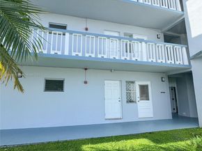 2300 Park Ln 105, Hollywood FL 33021