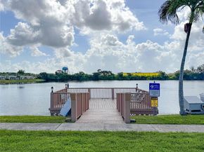2300 Park Ln 105, Hollywood FL 33021