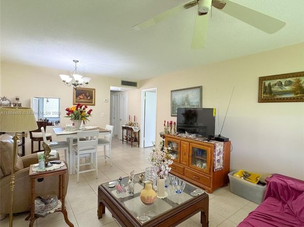 2300 Park Ln 105, Hollywood FL 33021