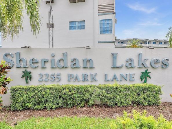 2300 Park Ln 105, Hollywood FL 33021