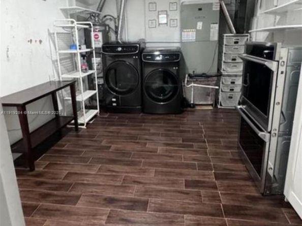 5530 SW 96th Ave, Miami FL 33165