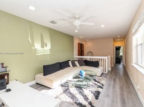 999 N Harbor Vw N, Hollywood FL 33019