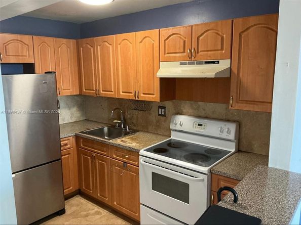 12500 NE 15th Ave 512, North Miami FL 33161